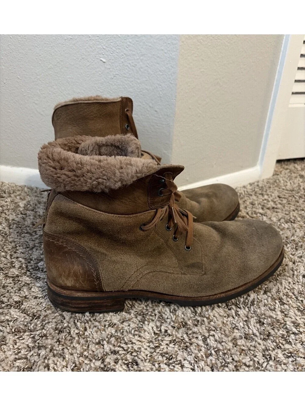 UGG MEN LEIGHTON Bomber Jacket Suede Shearling Lined Chestnut CHUKKA Boots US 13